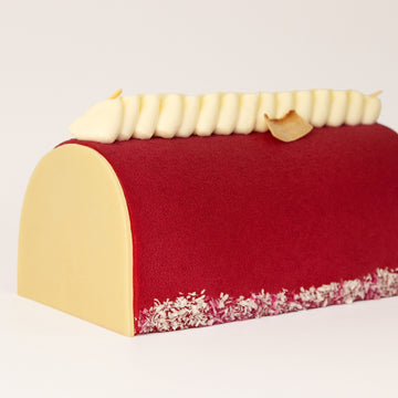 Bûche Coco, Cerise, Yuzu - Exclusivité Galeries Lafayette Le Gourmet