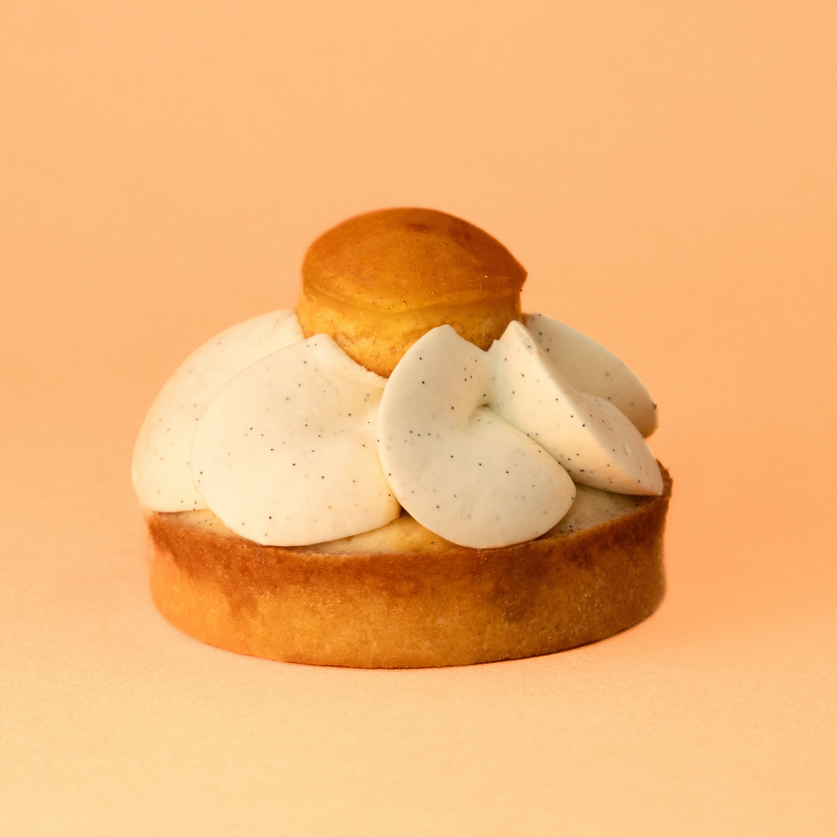 Tarte Saint-Honoré individuelle vue rapprochée
